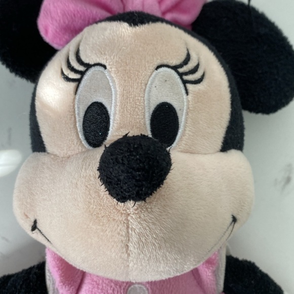 Minnie Mouse toddler rolling backpack suitcase and Minnie Mouse stuffed animal - Picture 14 of 17